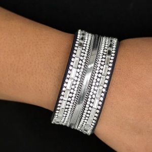 Teasingly Tomboy Midnight Blue Suede Bling Snap Bracelet